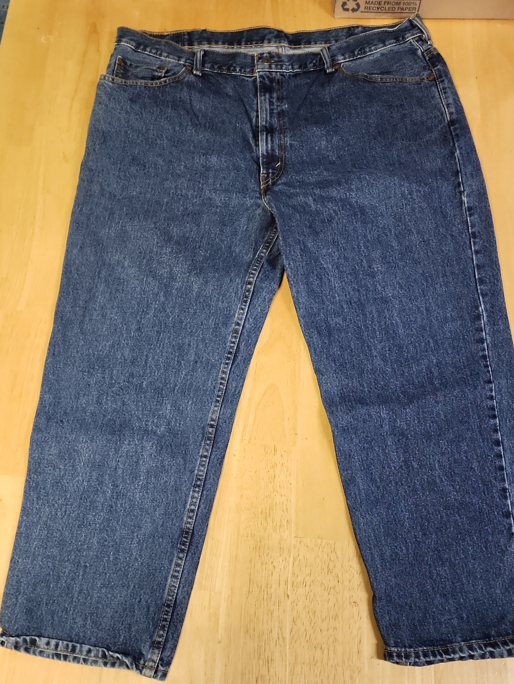 Levi’s 550 Relaxed Fit Tapered Leg Jeans Denim Medium Wash EUC